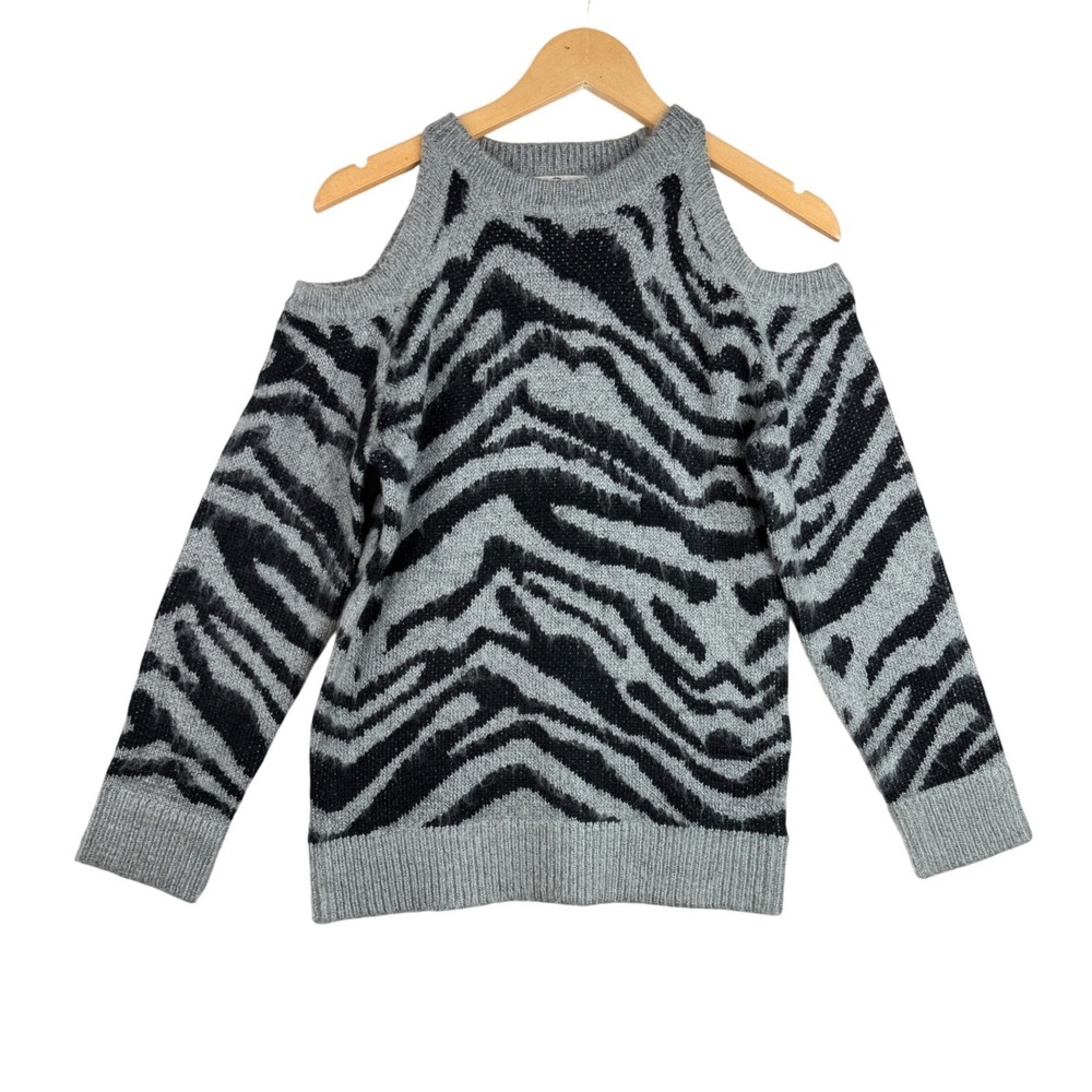 New Entro Animal Print Cold Shoulder Sweater size Small Gray/Black